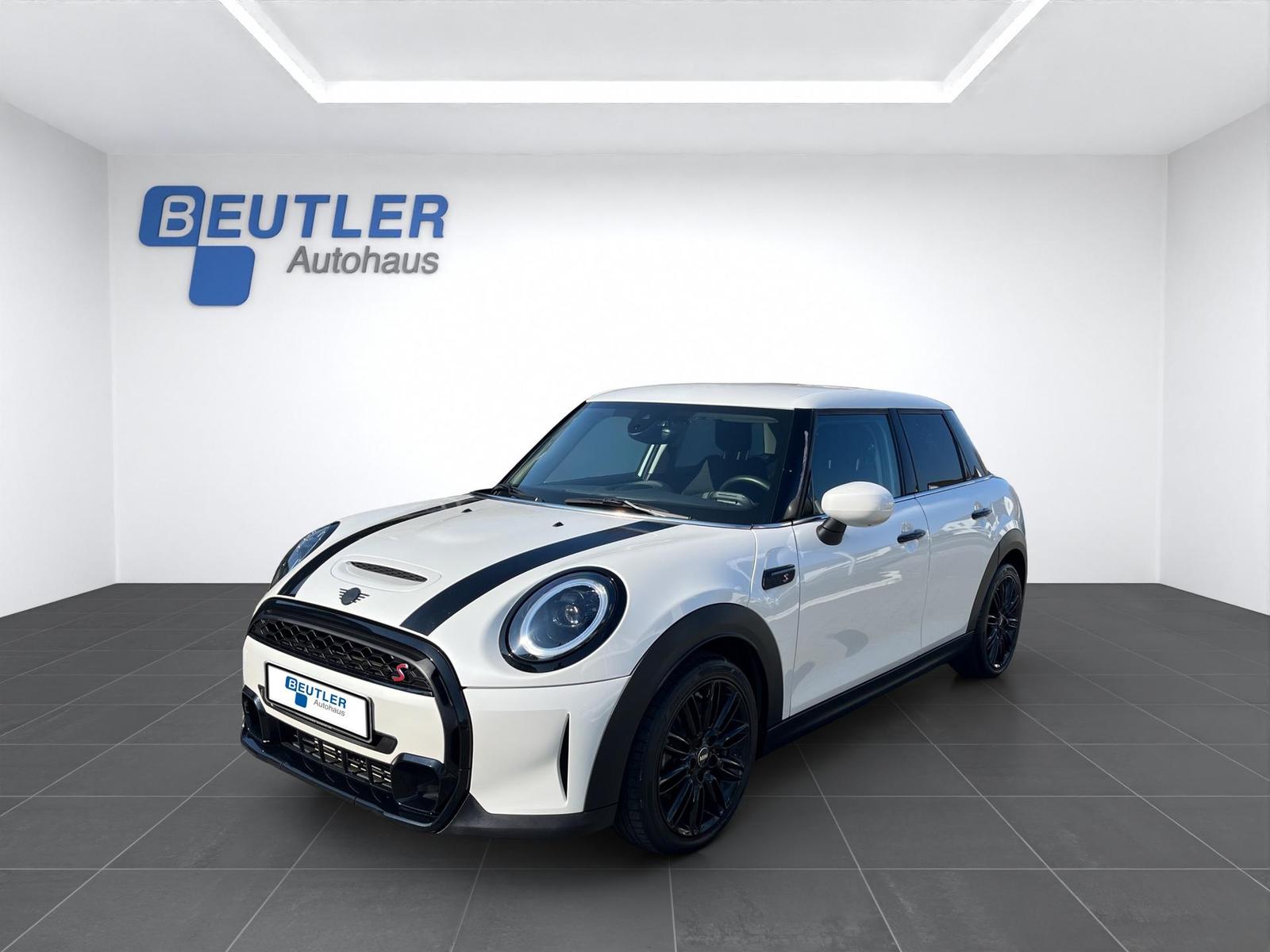 MINI Cooper S 5-Türer 17" Navi Kamera Carplay LED