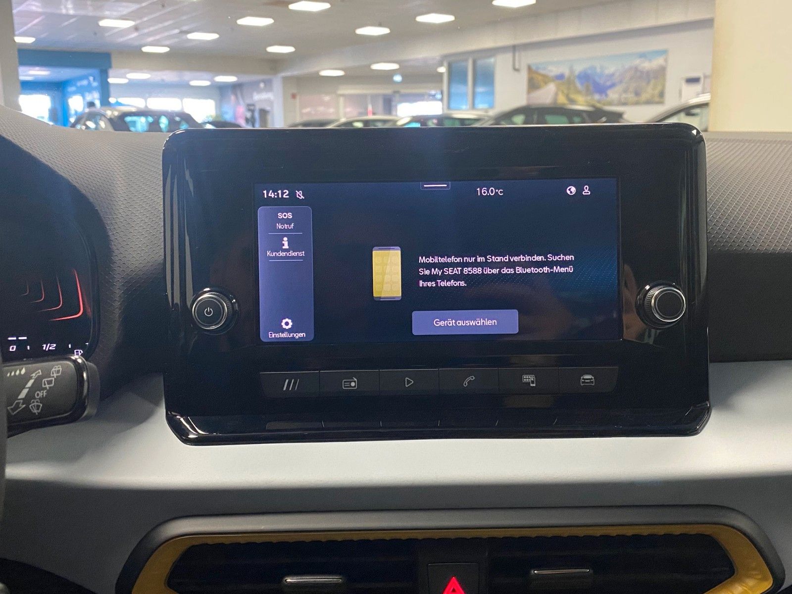 Fahrzeugabbildung SEAT Arona 1.0 TSI DSG STYLE+5 JAHRE GARANTIE+AHK+LED