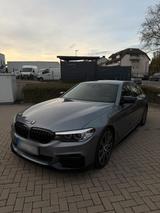 BMW Bmw g30 540i M-Sport Top Zustand - BMW 540 in Dortmund