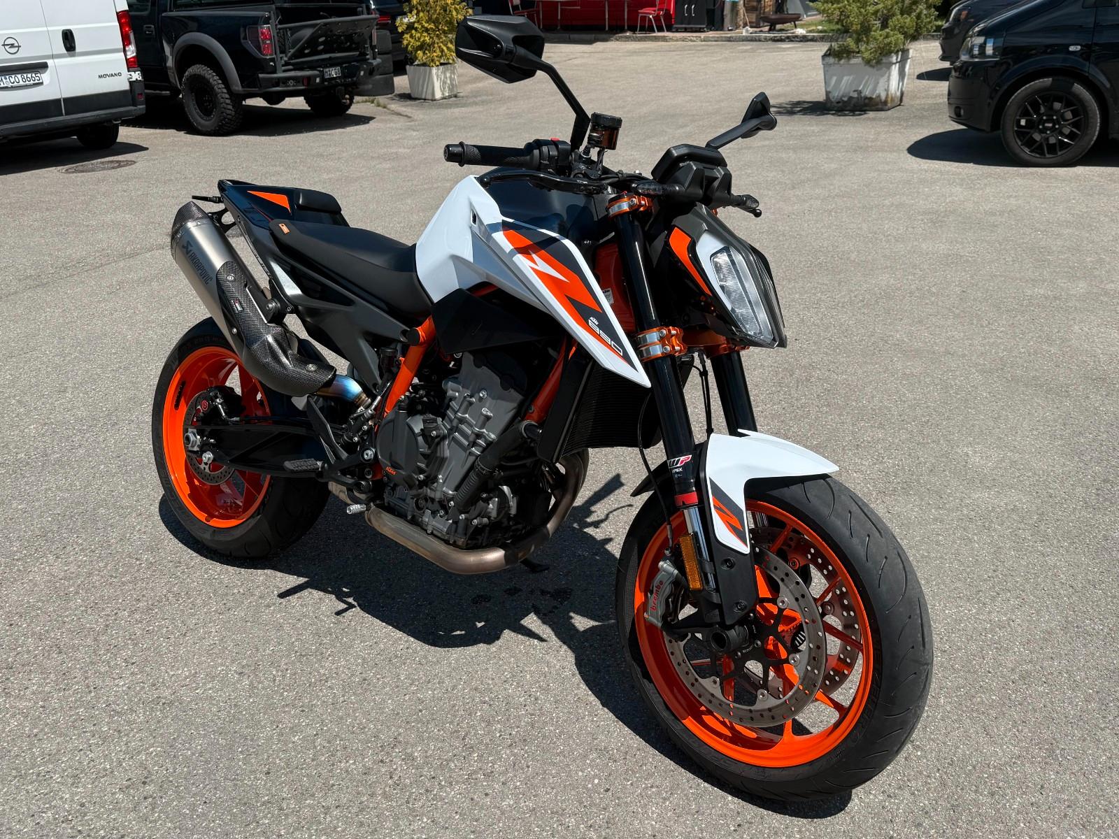 KTM 890 Duke R viel Zubehör 92 dB Eintrag
