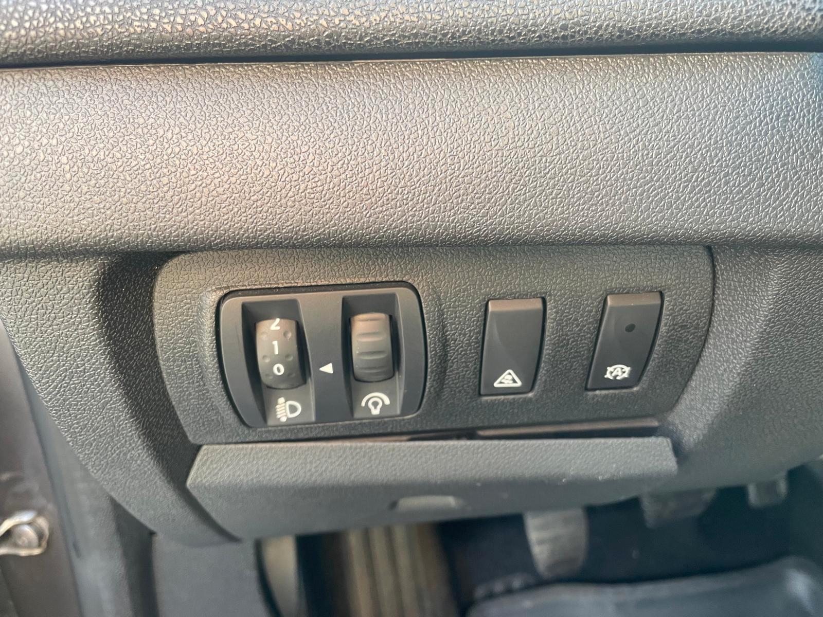 Renault Megane 2014 — photo 11
