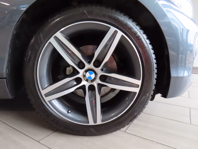 BMW 118 i Sport Line Sport Soundsystem HarmanKardon 