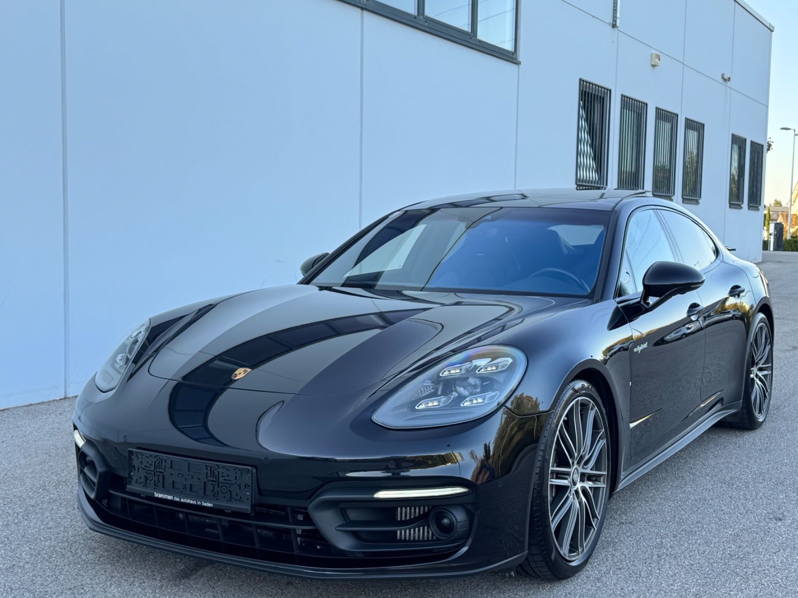 Porsche Panamera 4-E*SPORT-DESIGN*Facelift*VOLL*1.Hand* imagem 3