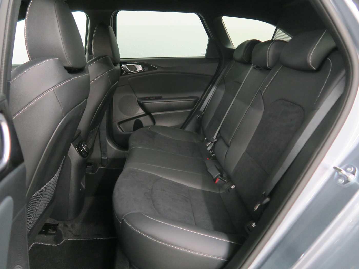 Kia Ceed Sportswagon 1.5 T-GDI DCT7 OPF GT Line!