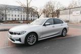 BMW 320i Advantage Automatik Advantage - silberne BMW 320