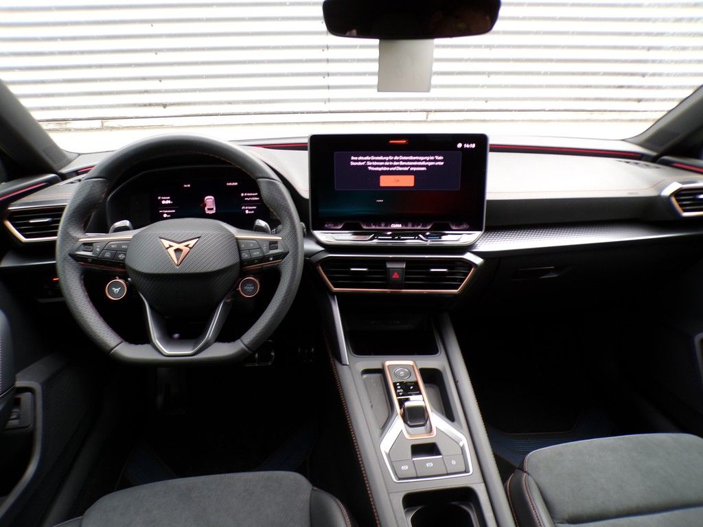 Fahrzeugabbildung CUPRA Leon Sportstourer 1.5 eTSI DSG