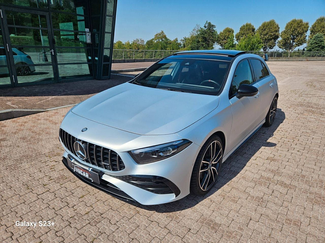 Mercedes-Benz Mercedes a35 con kit a45 ritiro usato/scambio imagem 2