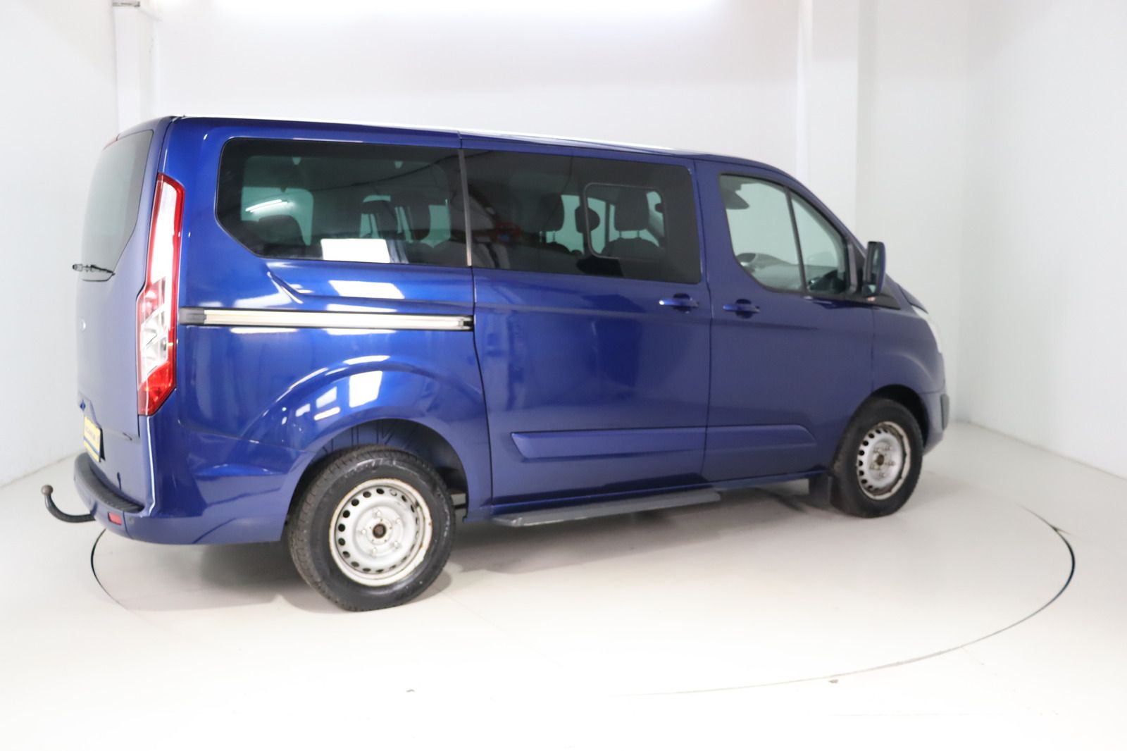 Fahrzeugabbildung Ford Tourneo Custom 2.2 TDCi * 8 Sitzplätze
