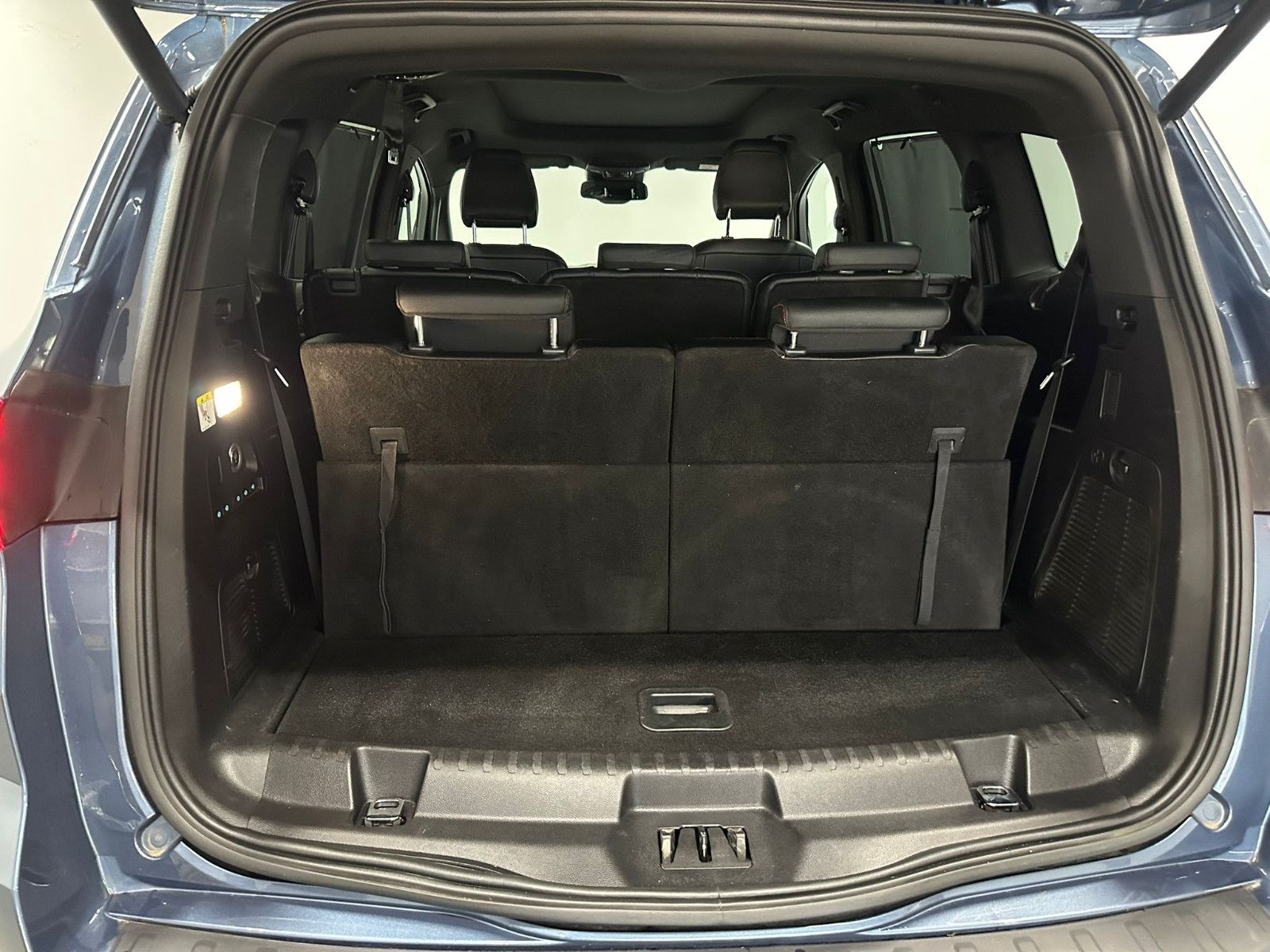 Fahrzeugabbildung Ford S-Max 2.0 EcoBst. ST-Line 7-Sitzer*AHK*SDH*PANO*