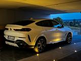 BMW X6 M50i