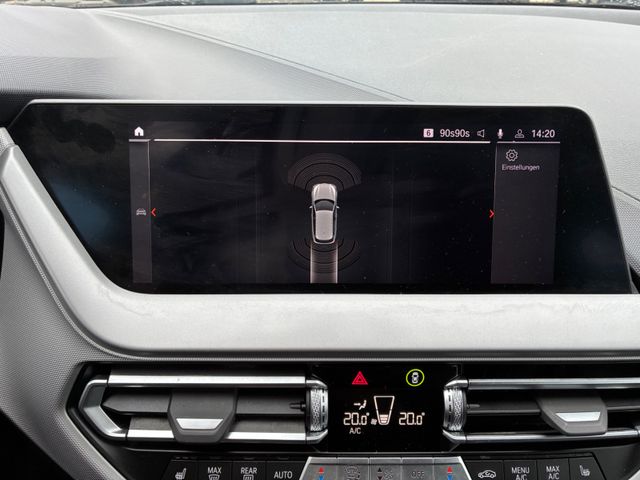 Fahrzeugabbildung BMW 118 i Advantage >AUT/LED/PDC/SHZ<