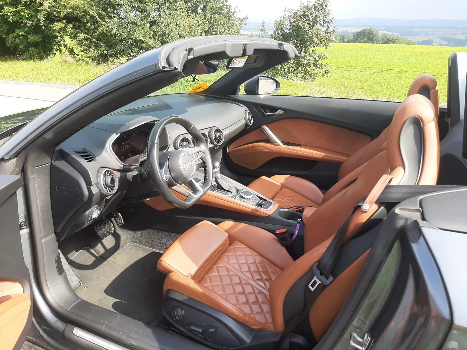 Audi TT Roadster 2.0 TDI quattro