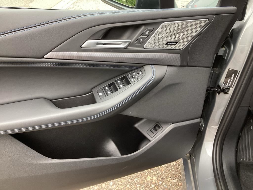 BMW 218 Active Tourer - Bild 21