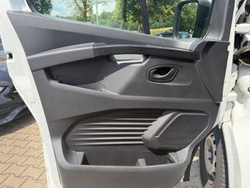 Renault Trafic - 12