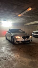 BMW M-Paket E92 325i N52 - BMW 325 mit Benzin-Antrieb: Coupé, 325i M Paket