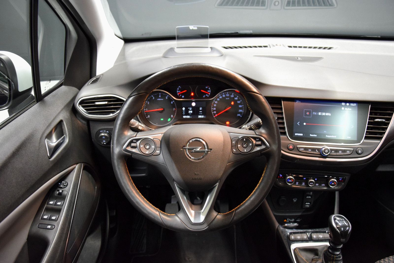 Fahrzeugabbildung Opel Crossland (X)