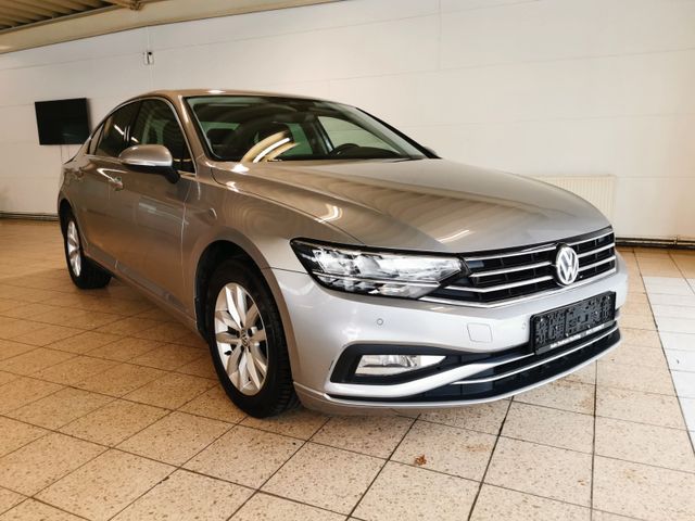 Volkswagen Passat Lim. Business**HU AU NEU**