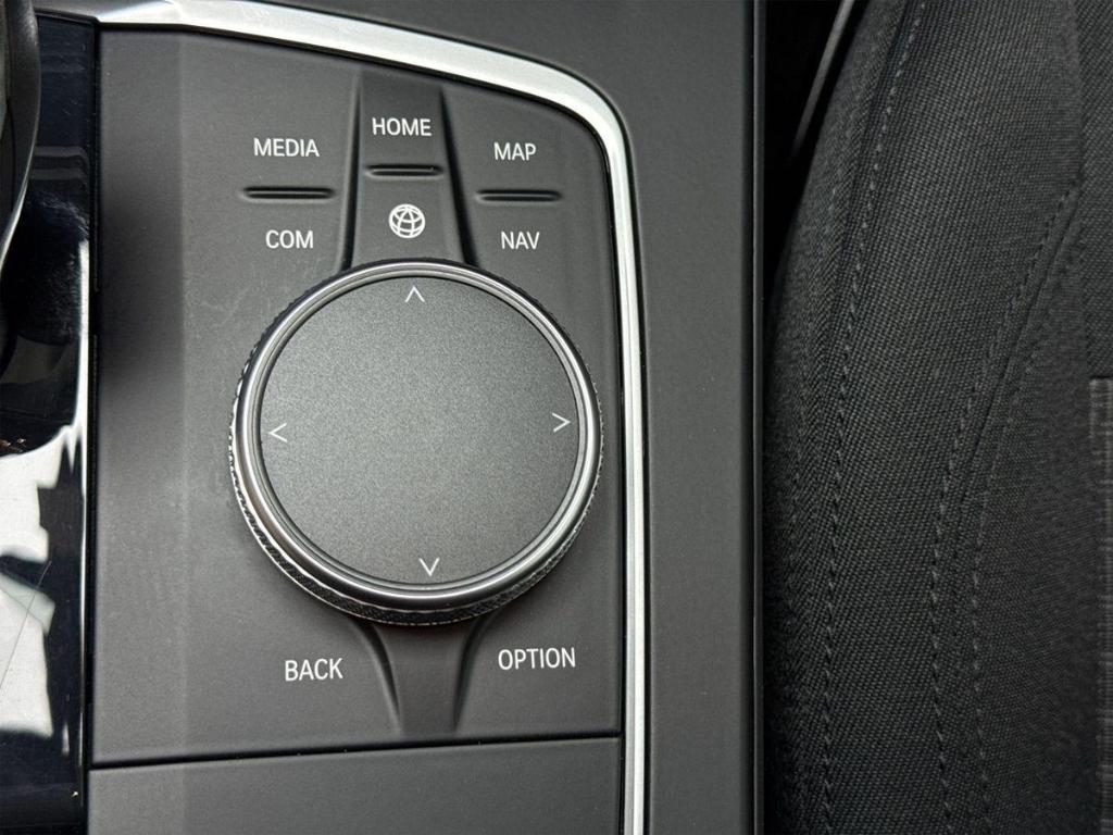 BMW 1 Series 120d xDrive 190PS Automatik Allrad Grau, миниатюра 23