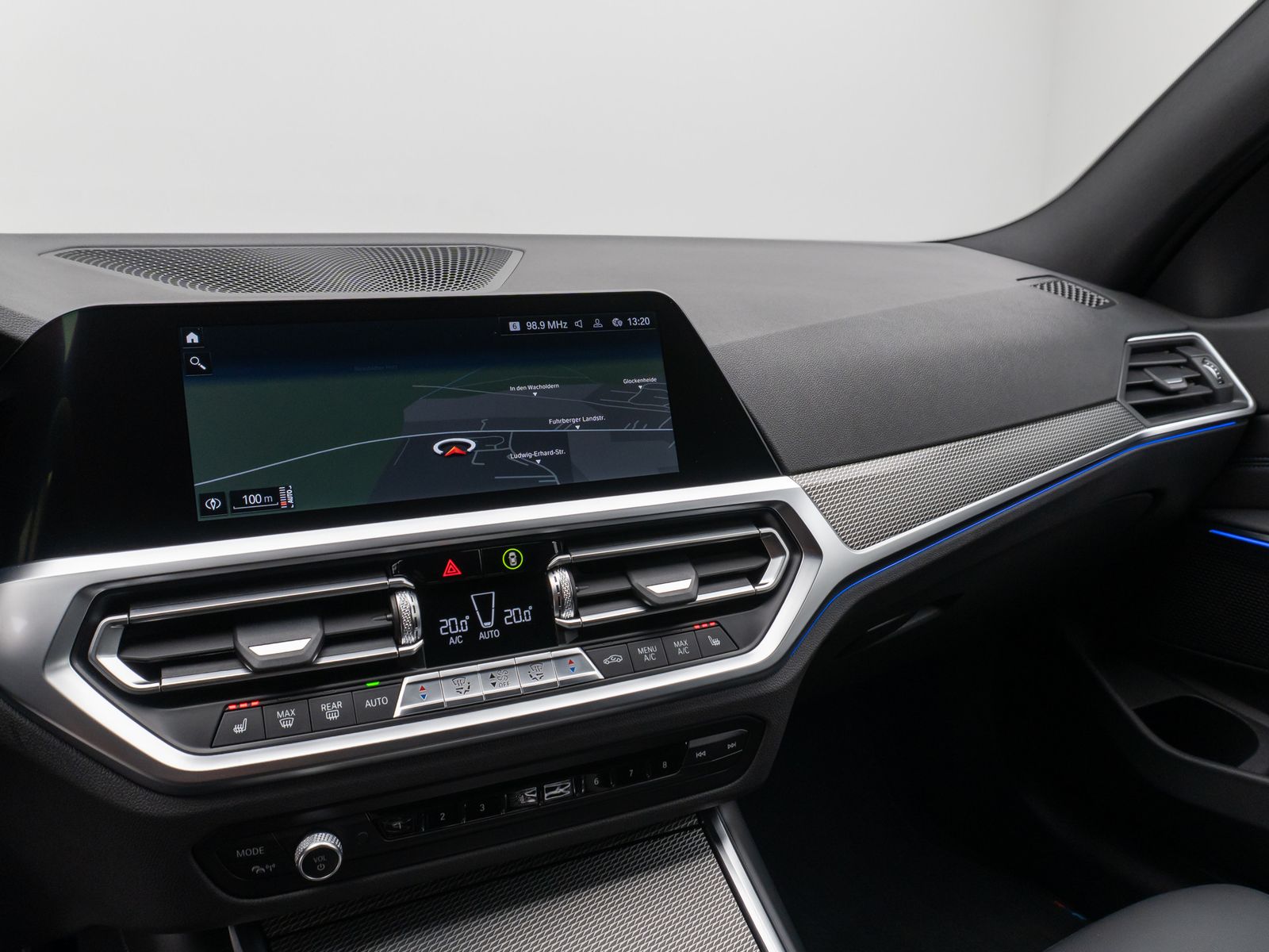 Fahrzeugabbildung BMW 320d M Sport Kamera CockPitPro DAB LED Alarm