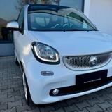 Smart ForTwo WENIG KM*AUTOMAT*KLIMA*PANO*SHZ*TEMP*LED* - Smart ForTwo Gebrauchtwagen in Mannheim