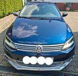 Volkswagen Jetta 1.4 TSI MATCH MATCH - blaue Volkswagen Jetta