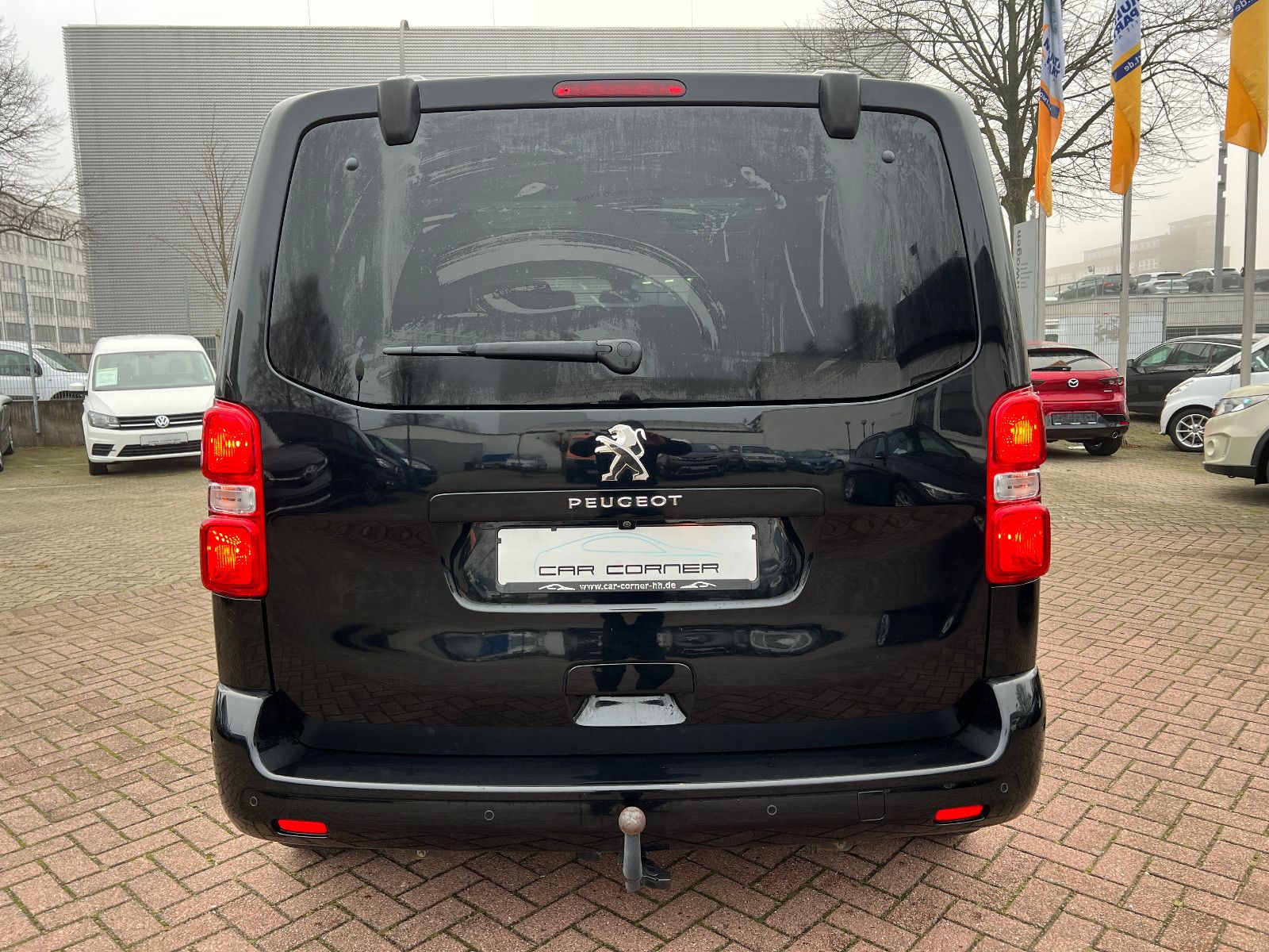 Fahrzeugabbildung Peugeot Traveller Business VIP L2 7-SITZER ABSOLUT VOLL