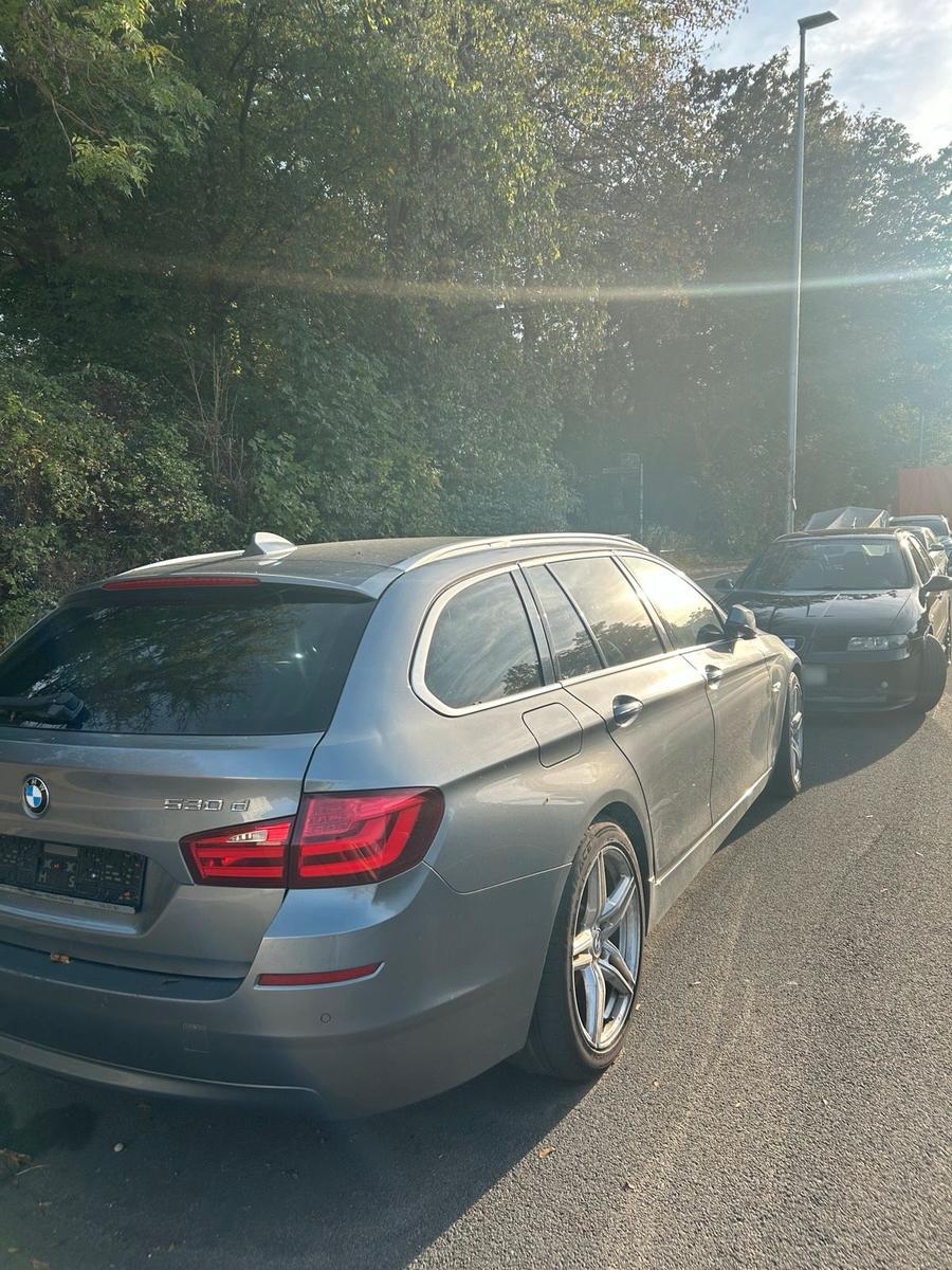 BMW 530 2013 — photo 7