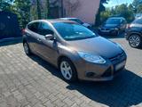 Ford focus stufenheck Baujahr 2013 140ps D... - Ford Focus: 14