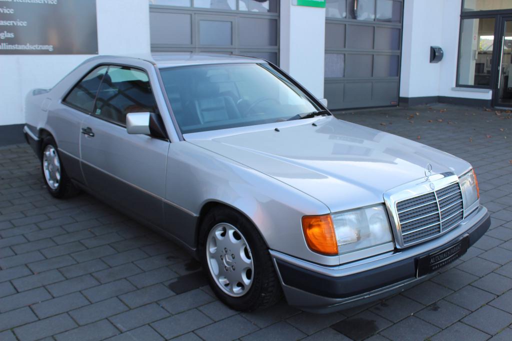 Mercedes-Benz CE 300