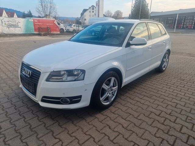 Audi A3 Sportback 1.6 TDI Attraction