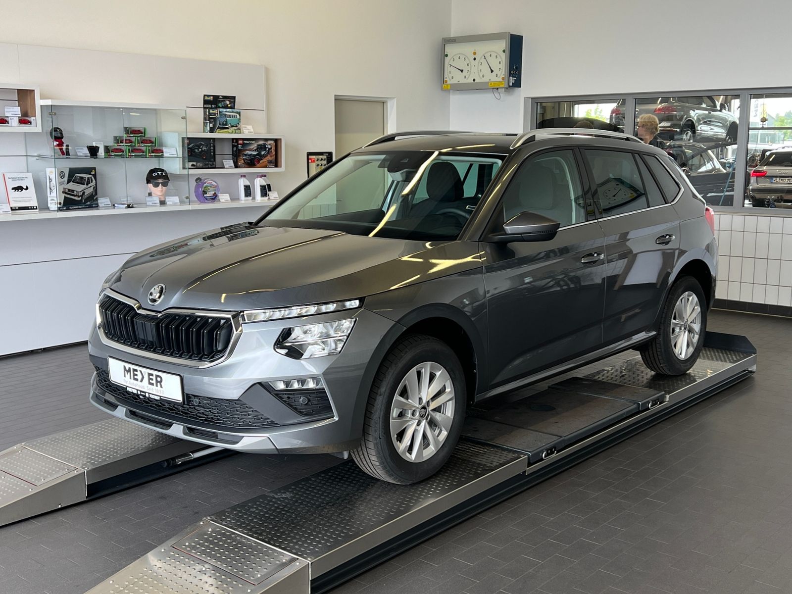 Fahrzeugabbildung SKODA Kamiq Selection 1.0 TSI DSG *ACC, LED, Kamera, S