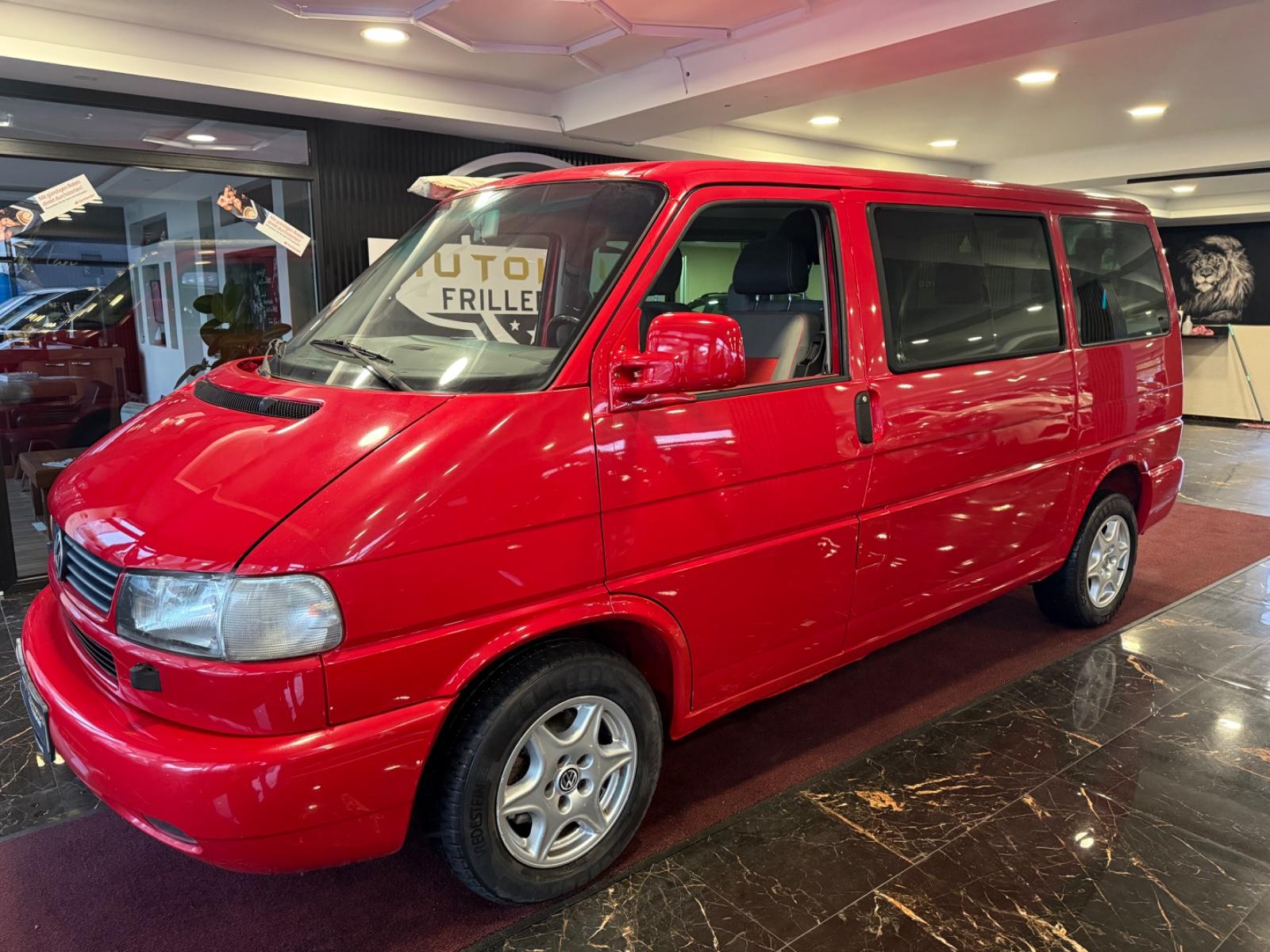 Volkswagen T4 Multivan 2,5 Benziner 7 SITZER+TISCH+BETT!!