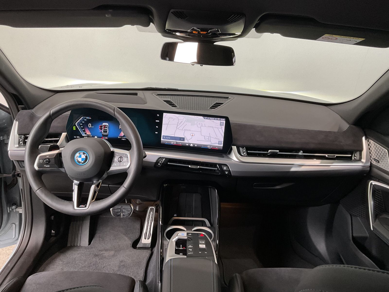 BMW iX2 - Bild 3
