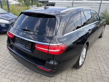 Mercedes E 200 - 5