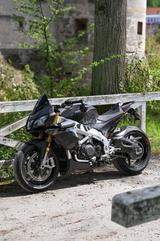 Aprilia Tuono RSV4 Factory  - APRILIA RSV4 FACTORY