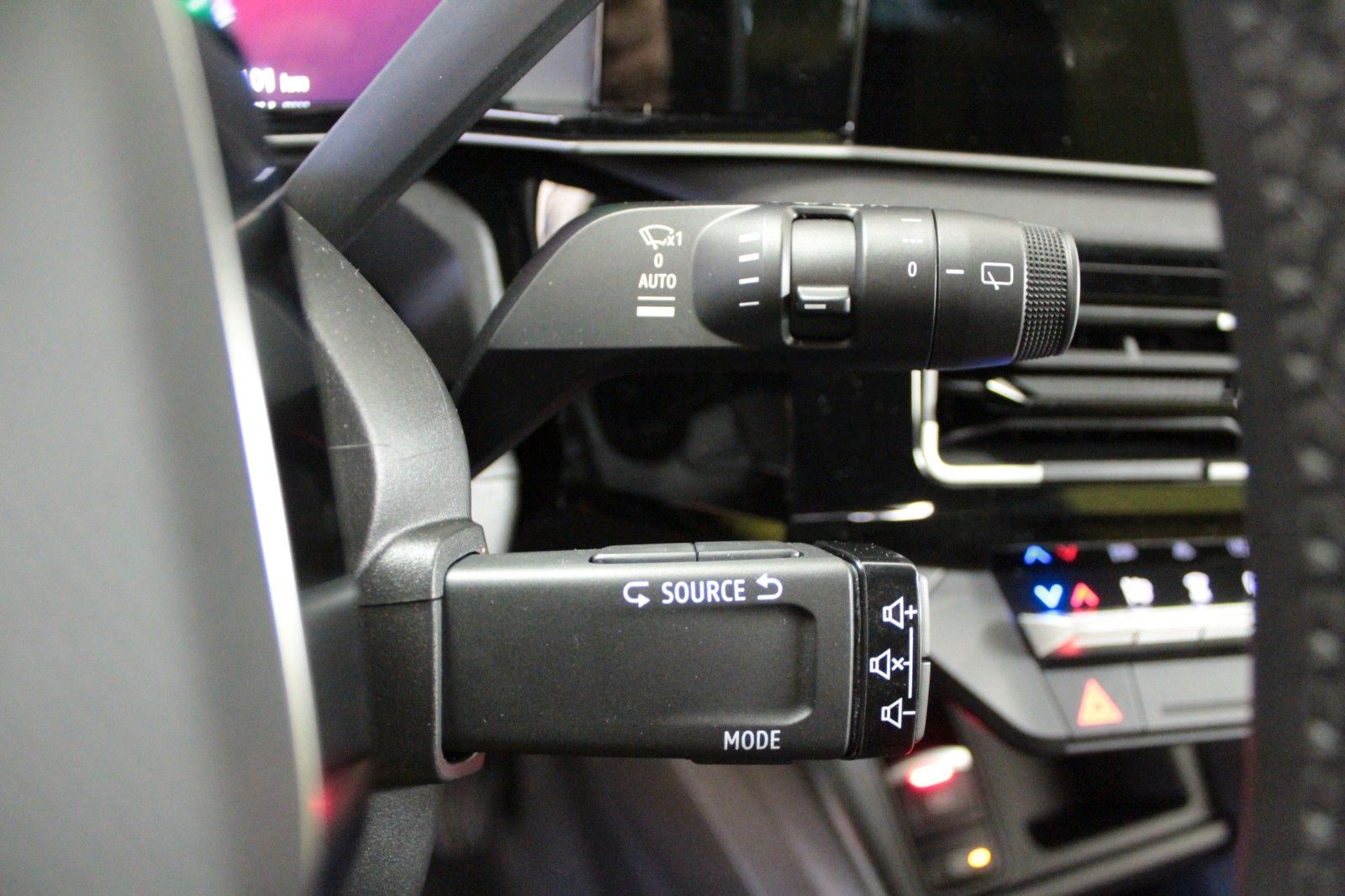 Fahrzeugabbildung Renault R 5 Iconic Five 150 Comfort Range