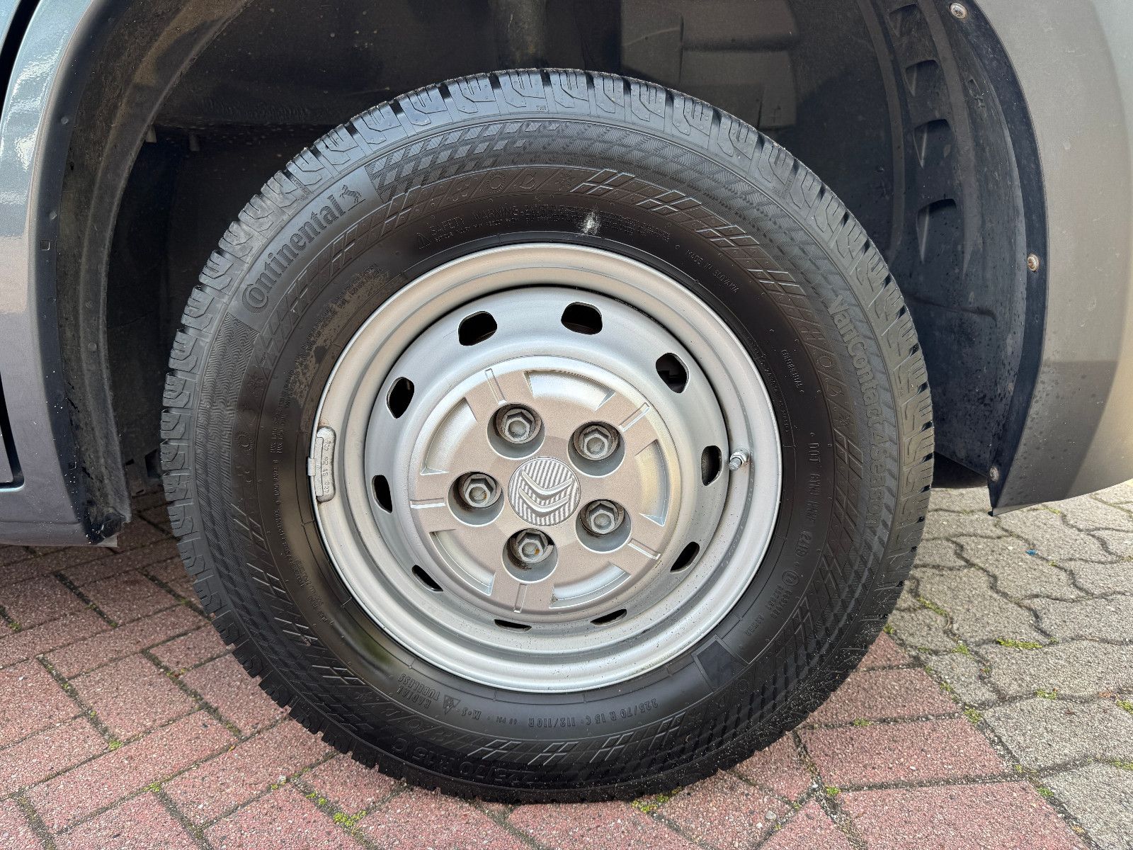 Fahrzeugabbildung Pössl 540 ROADCAMP R NAVI KAMERA RAUMBAD 1.HAND