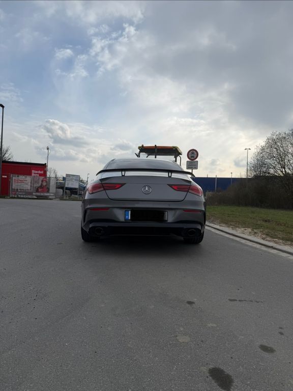 Mercedes-Benz CLA 35 AMG