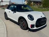 MINI JCW Cabrio 231 PS JCW Trim , XL Paket - weiße MINI Cabrio Serie