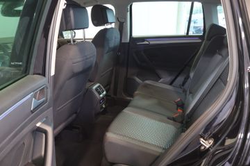 Volkswagen Tiguan 2.0 TDI Active ACC+CARPLAY+KAM+LED+AHK