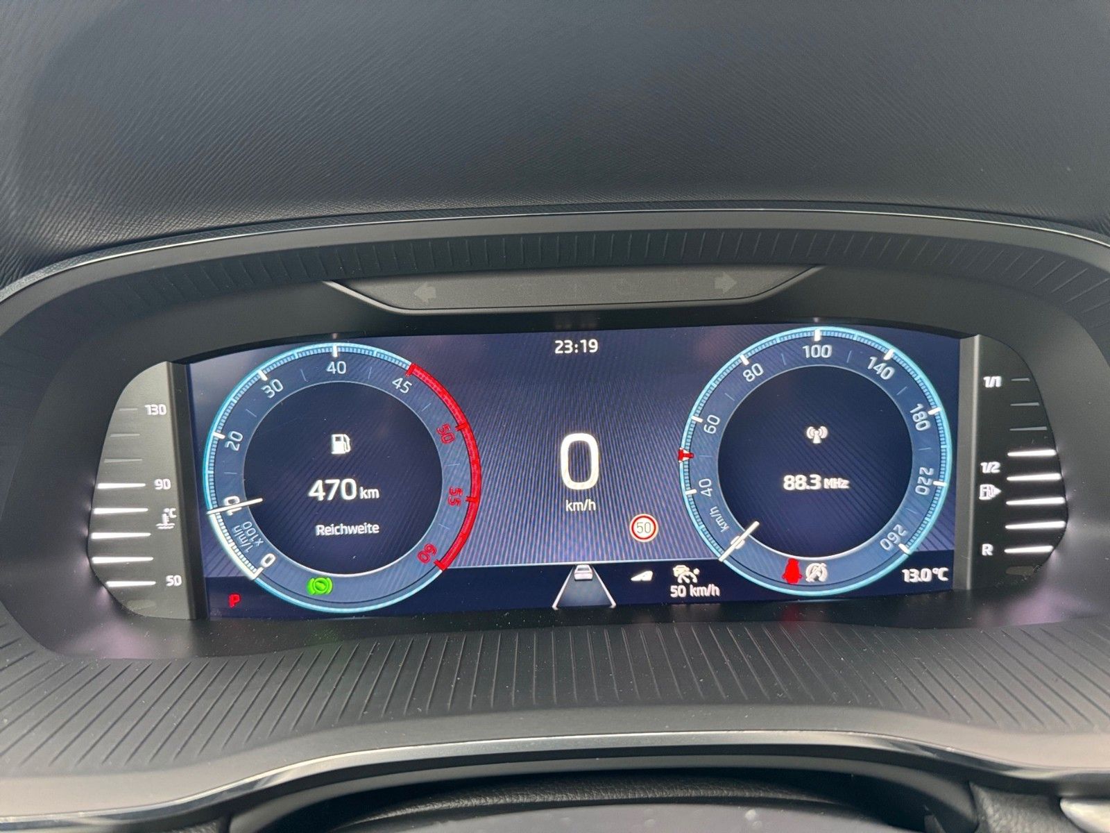 Fahrzeugabbildung SKODA Octavia Combi Ambition Clever 2.0 TDI