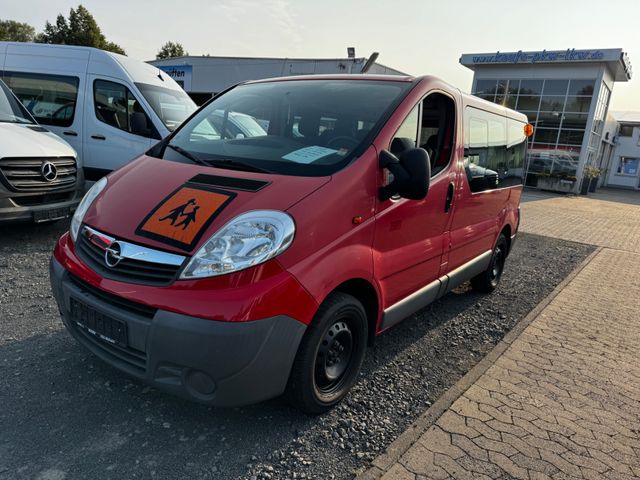 Opel Vivaro Kombi Behindertengerecht *8058