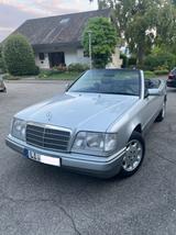 Mercedes-Benz 200 - Mercedes-Benz 200: Cabrio