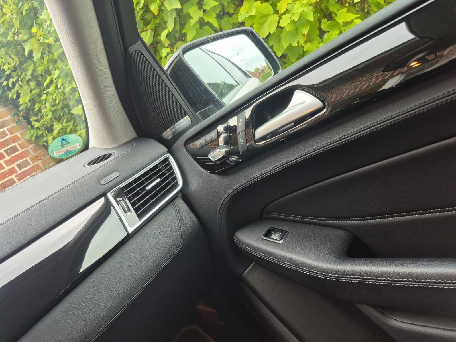 Mercedes-Benz GLE 350 d 4MATIC, Pano, AHK, Standh.