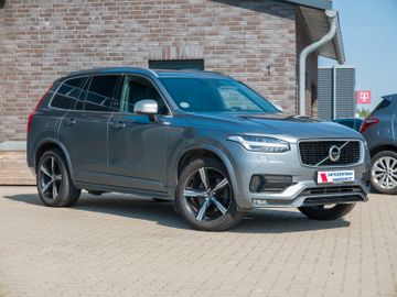 Volvo XC90 - 1