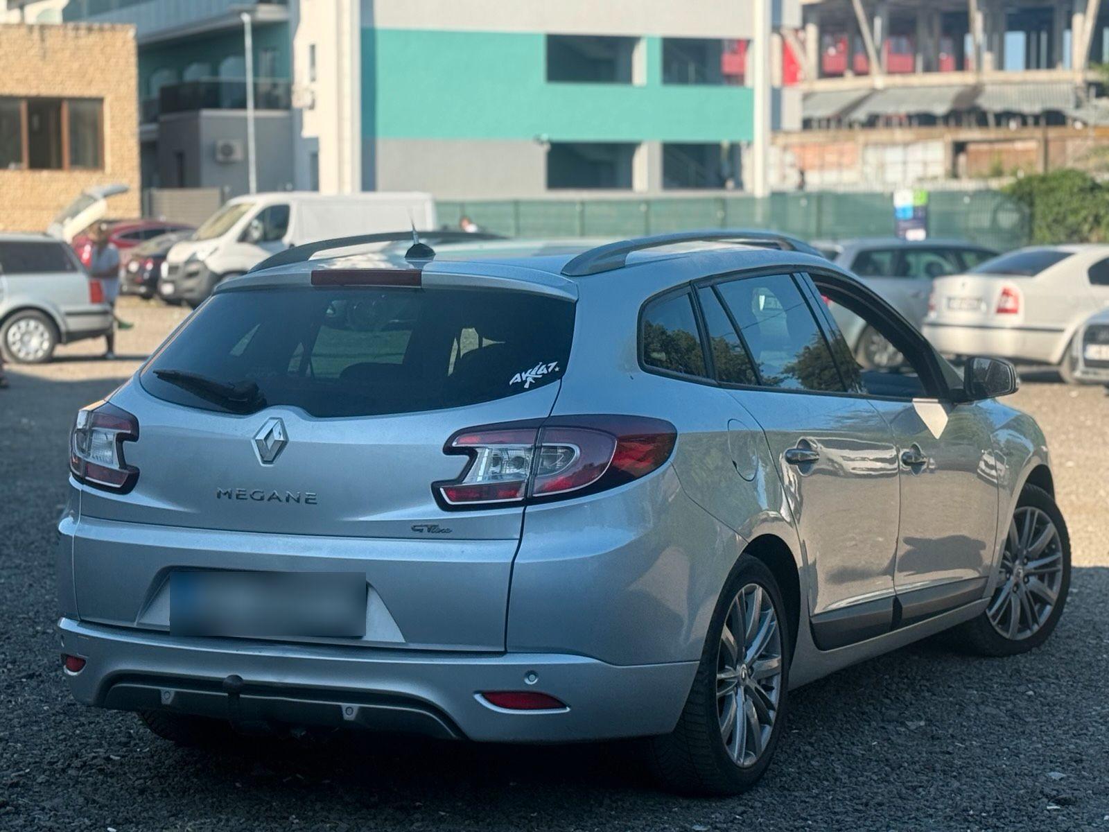Renault Megane 2015 — interior
