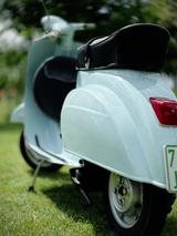 Vespa 50 L/R Kult-Roller Rundlicht Azzuro Chiaro  TOP  - Angebote