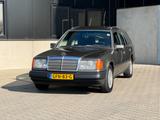 Mercedes-Benz 300 TDT/ KOMBI / TURBO / Schiebedach / Alufelgen - Mercedes-Benz 300: Turbo