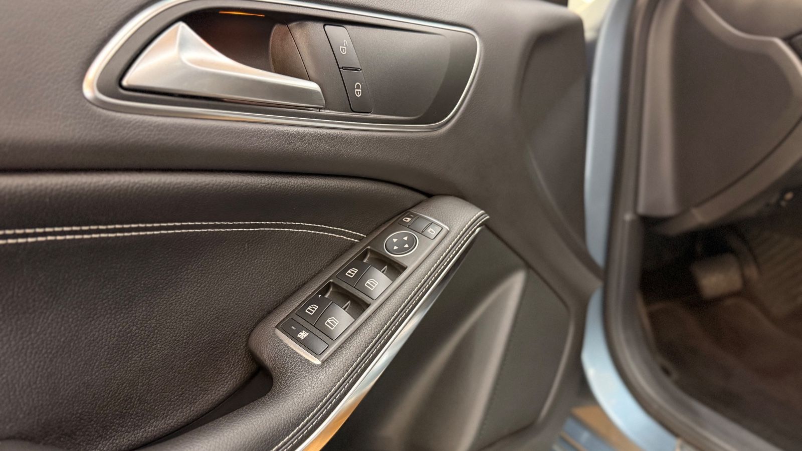 MERCEDES-BENZ A 180 A 180 Urban Kamara|LED|Xenon|Automatik Vorschau 18