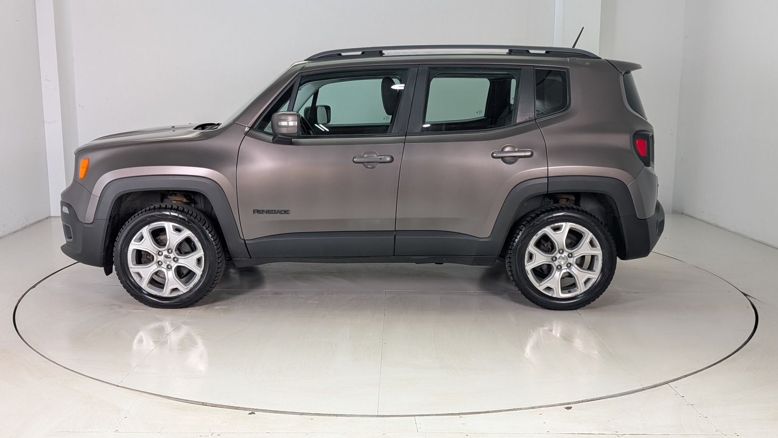 Fahrzeugabbildung Jeep Renegade 2.0 MultiJet II 140 AWD * AHK Night Eag